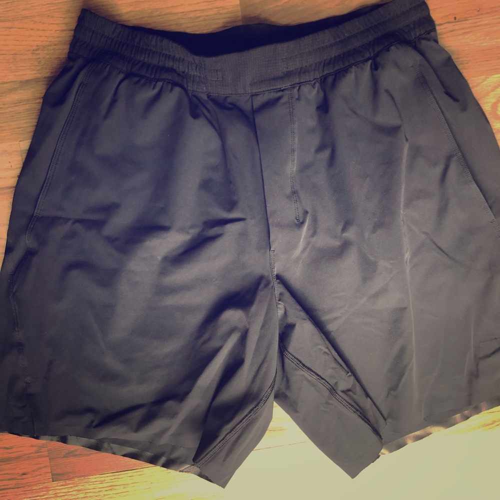Lululemon Chanel Cross Short 7in inseam